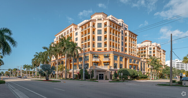 Building View - 200 E Palmetto Park Rd