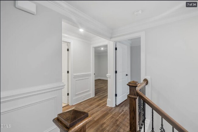 Building Photo - 316 Howland Ave