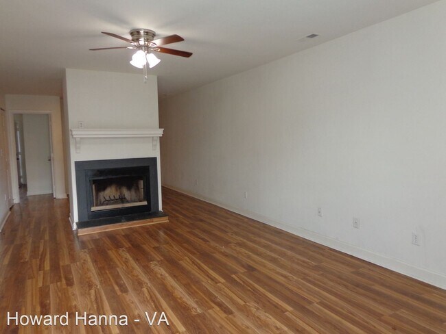 Building Photo - 2 br, 2 bath House - 3914 Roebling Lane