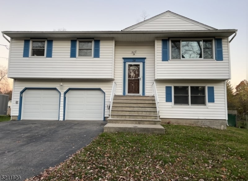 Primary Photo - 34 Oakwood Ave
