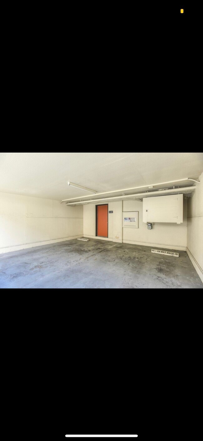Back door/Storage - 6102 Admiralty Ln