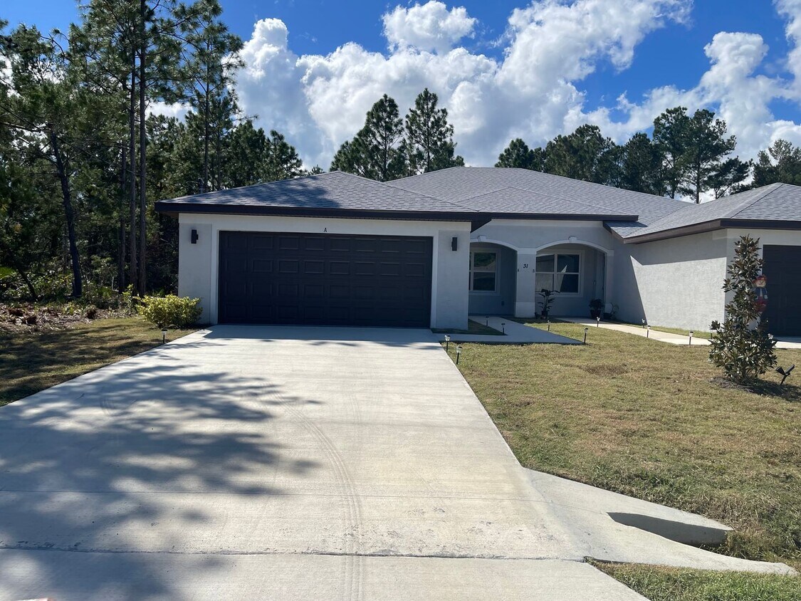 Brand New Spacious 3/2 Duplex in Palm Harbor House Rental in Palm