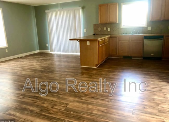 Foto del edificio - 1426 N Morgan Ave