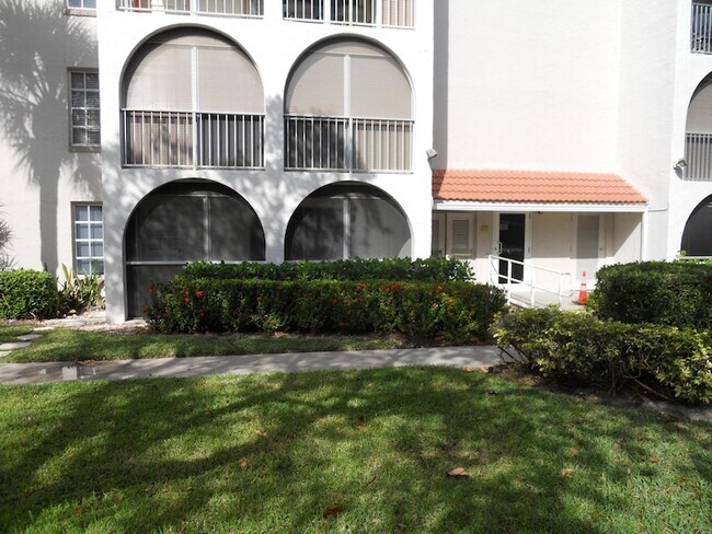 Foto del edificio - 250 NE 20th St