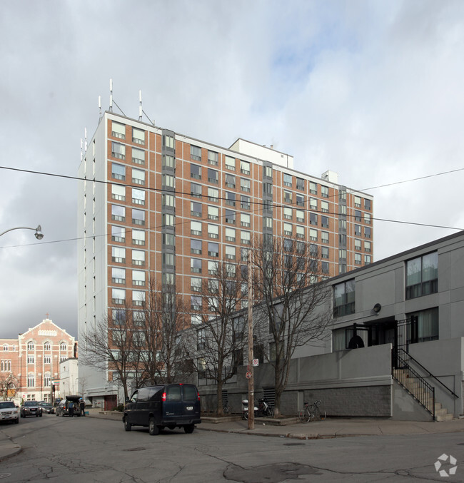 Building Photo - Richmond Place