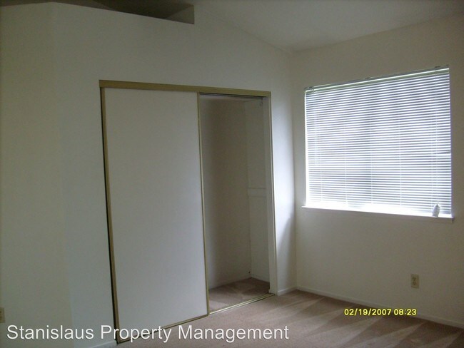 Building Photo - 3 br, 2 bath House - 2128 Ustick Road