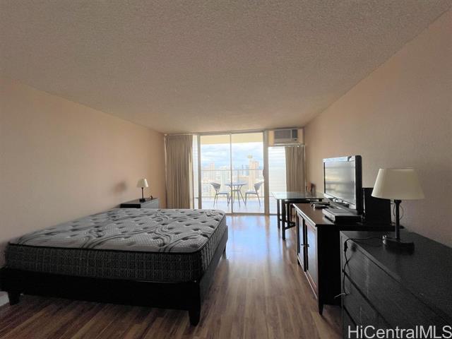 Primary Photo - 445 Seaside Ave
