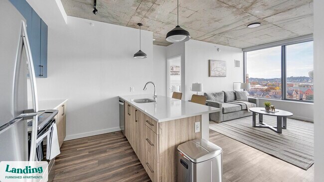 Building Photo - 2010 West End Ave