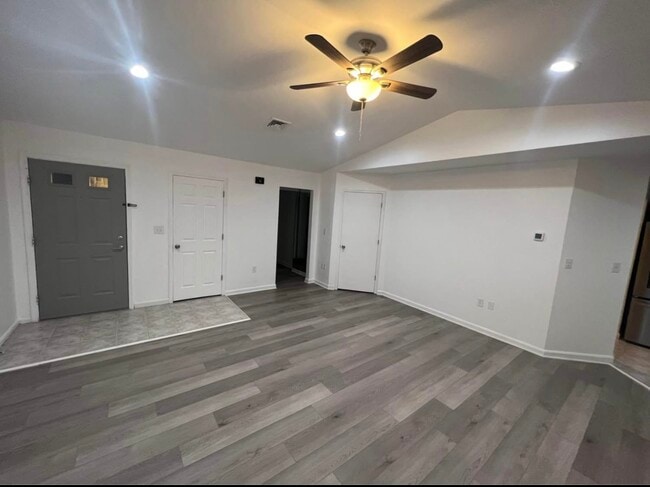 Building Photo - 2854 Buxton Ct