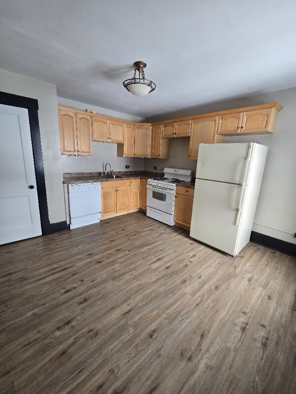 Foto del edificio - 1023 Rumsey Ave