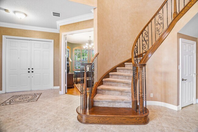 Building Photo - 3483 Collonade Dr