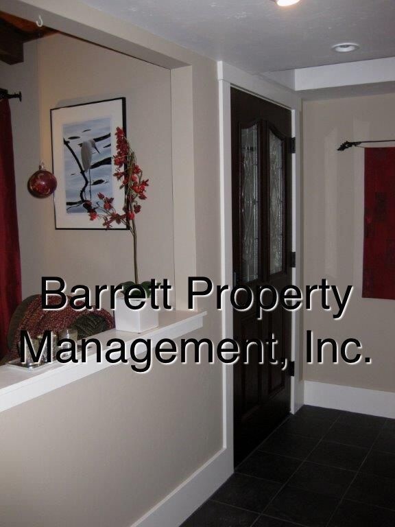 Foto del edificio - 16638 Curtis Ct