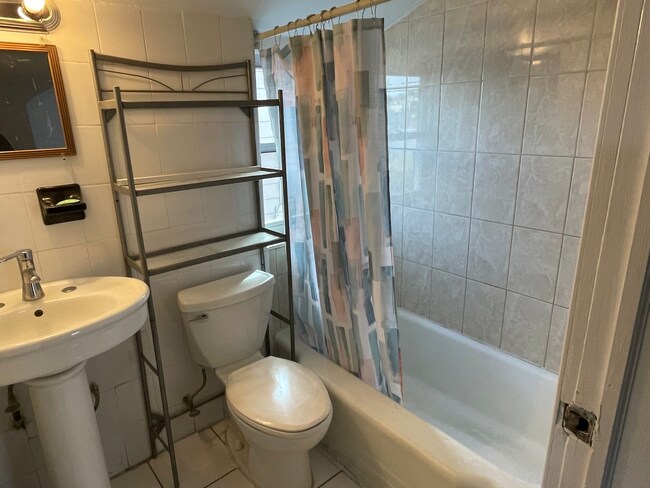 Foto del edificio - 4057 Gleane St