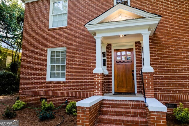 Foto del edificio - 111 E Screven St