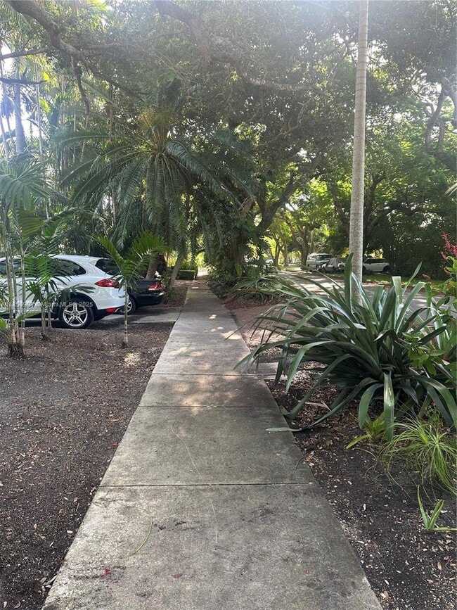 Foto del edificio - 6230 SW 49th St