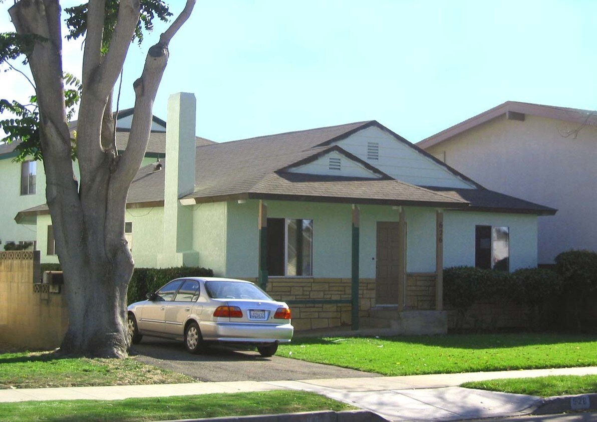 Primary Photo - 626 E Mill St