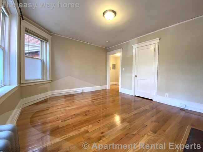 Photo - 6 Craigie Cir Unit #4 Apartment