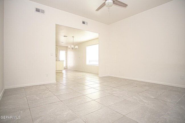 Building Photo - 13106 Cleethorpes St