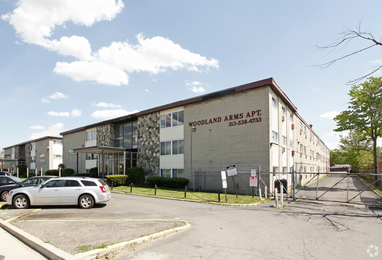 Primary Photo - Woodland Arms Apartments