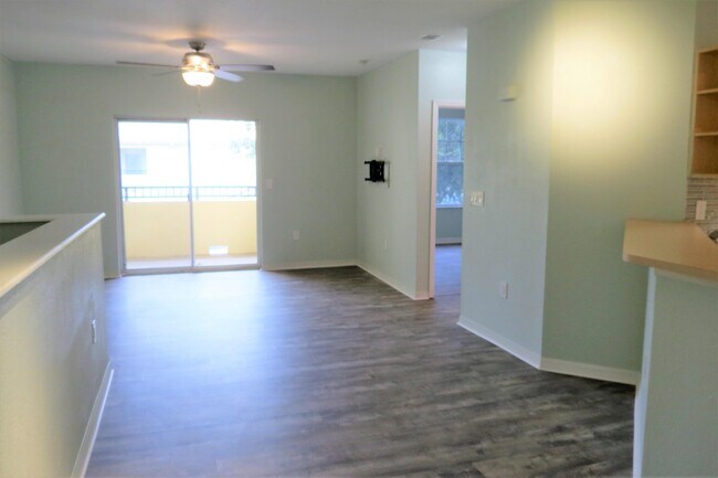 Foto del edificio - 110 SW Peacock Blvd