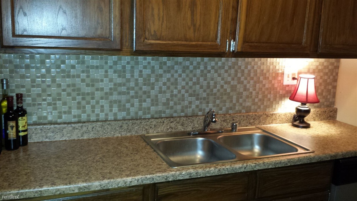 Building Photo - 5501 Karen Elaine Dr