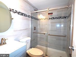 Foto del edificio - 8 Asbury Way