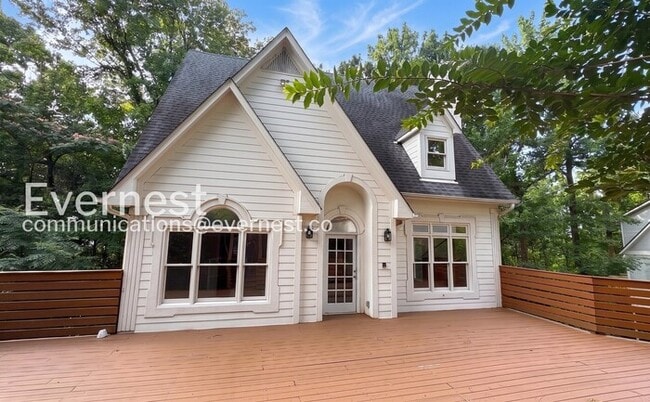 Building Photo - 1617 Beckham Dr