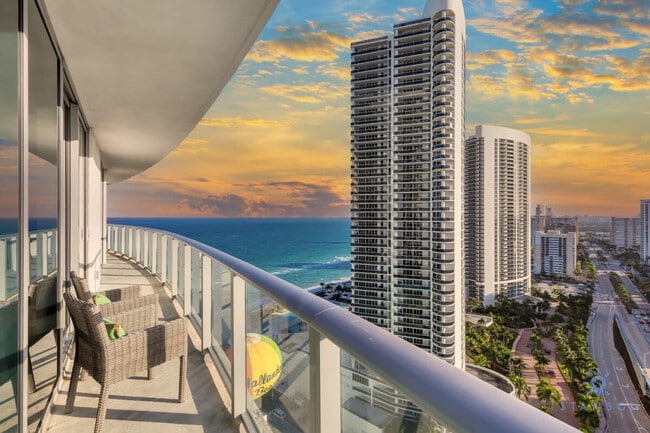 Building Photo - 4111 S Ocean Dr