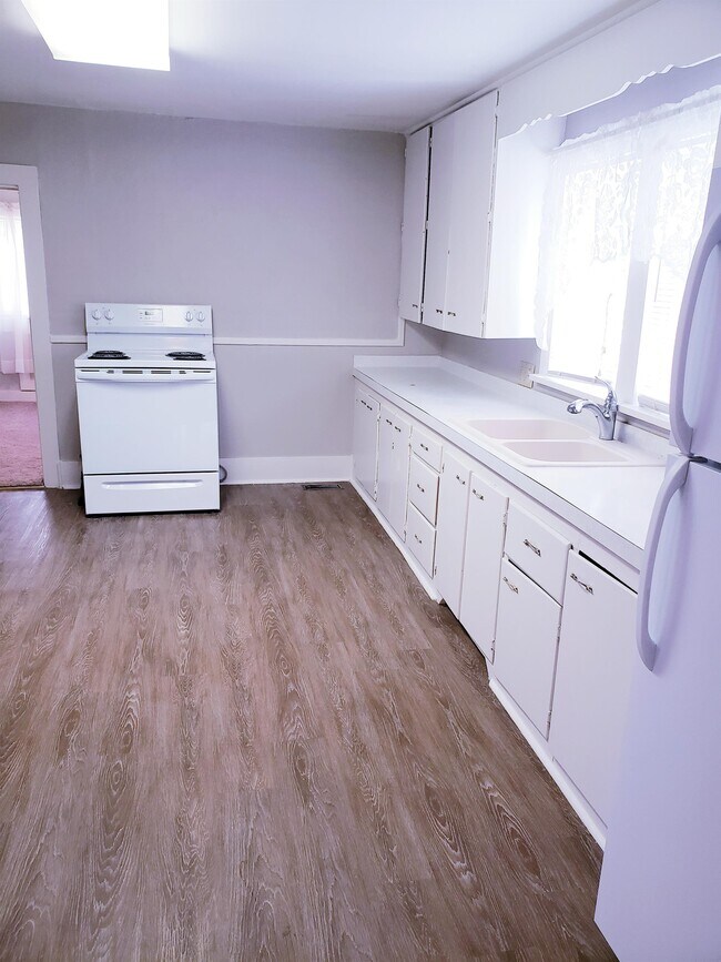 Foto del edificio - 207 N Kansas St
