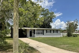 Building Photo - 1650 Cezanne Dr W