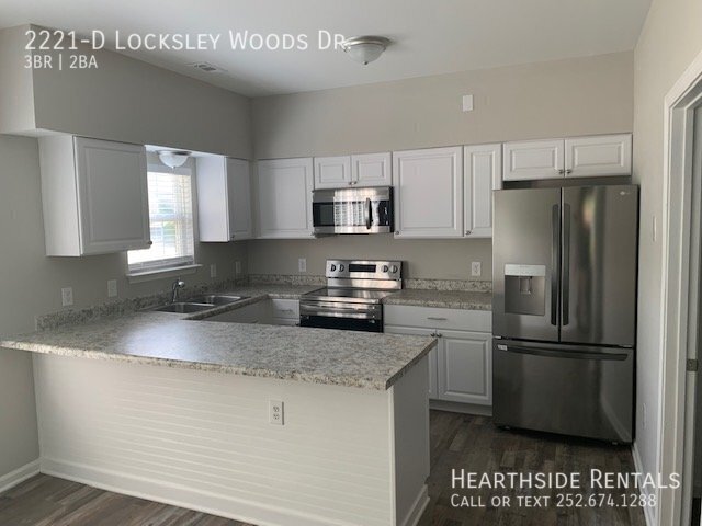 Foto del edificio - 2221 Locksley Woods Dr