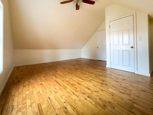 Foto del edificio - 10 Leclair Ave