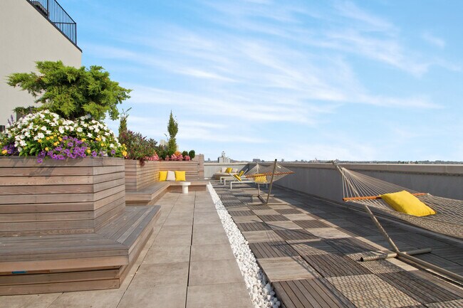 Building Photo - 1326 Ocean Ave