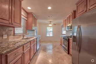 Building Photo - 4710 Willowbend Blvd