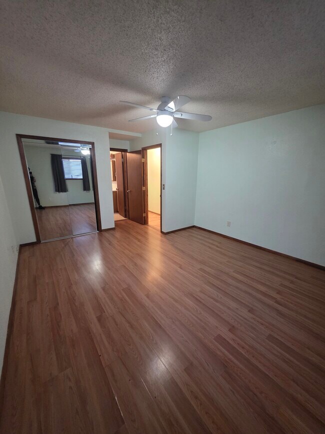 Foto del edificio - 6862 Femmer St