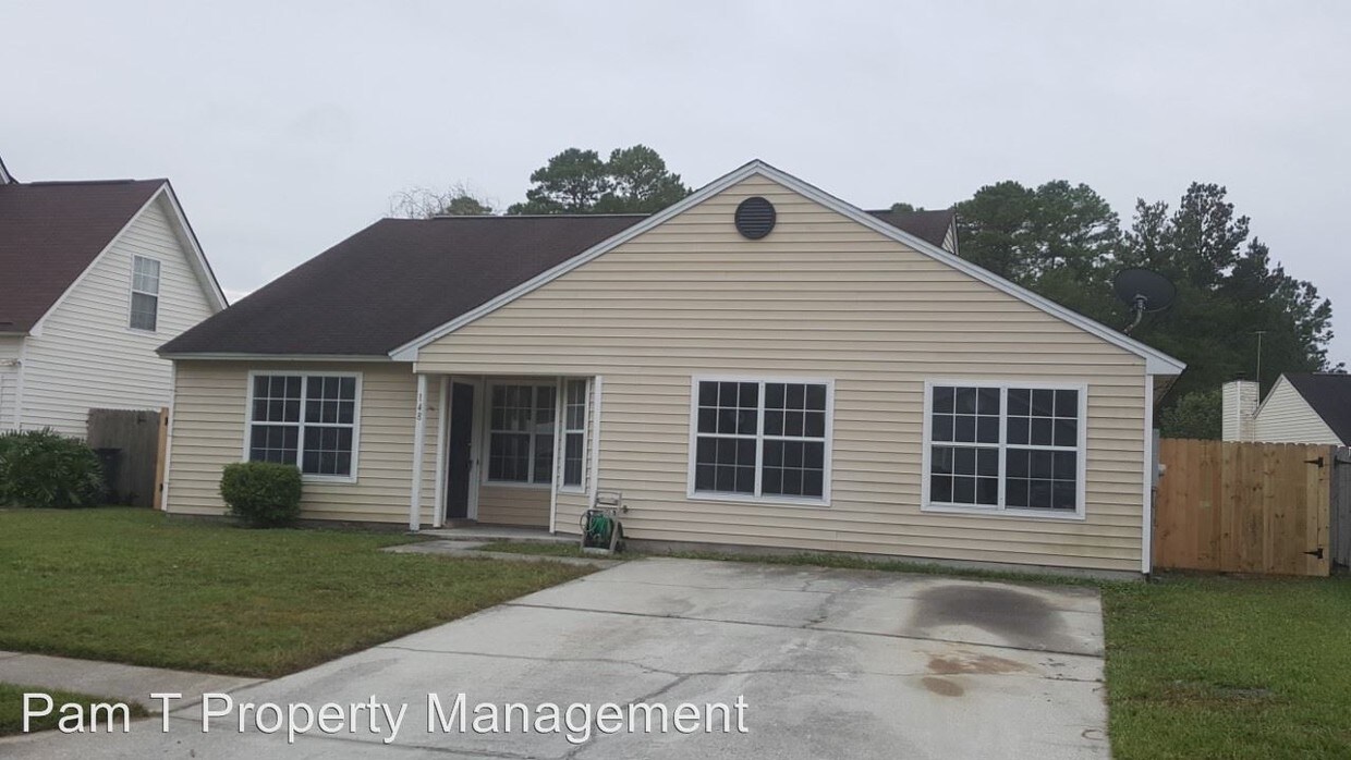 Primary Photo - 3 br, 2 bath House - 148 Finn Circle