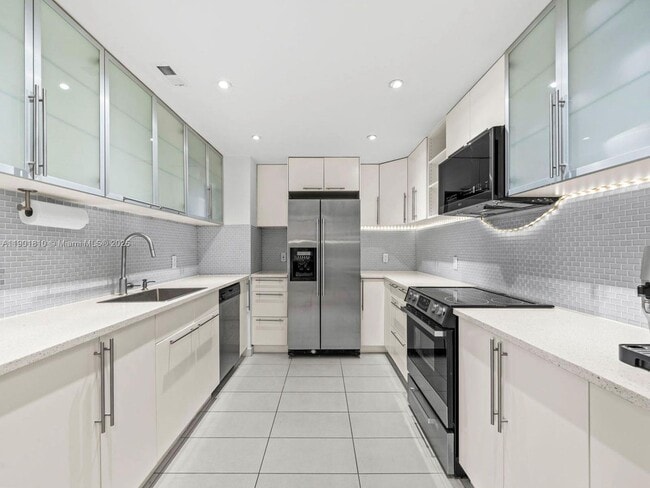 Photo - 600 Biltmore Way House