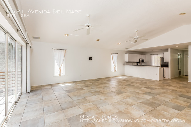 Building Photo - 5521 Avenida Del Mare
