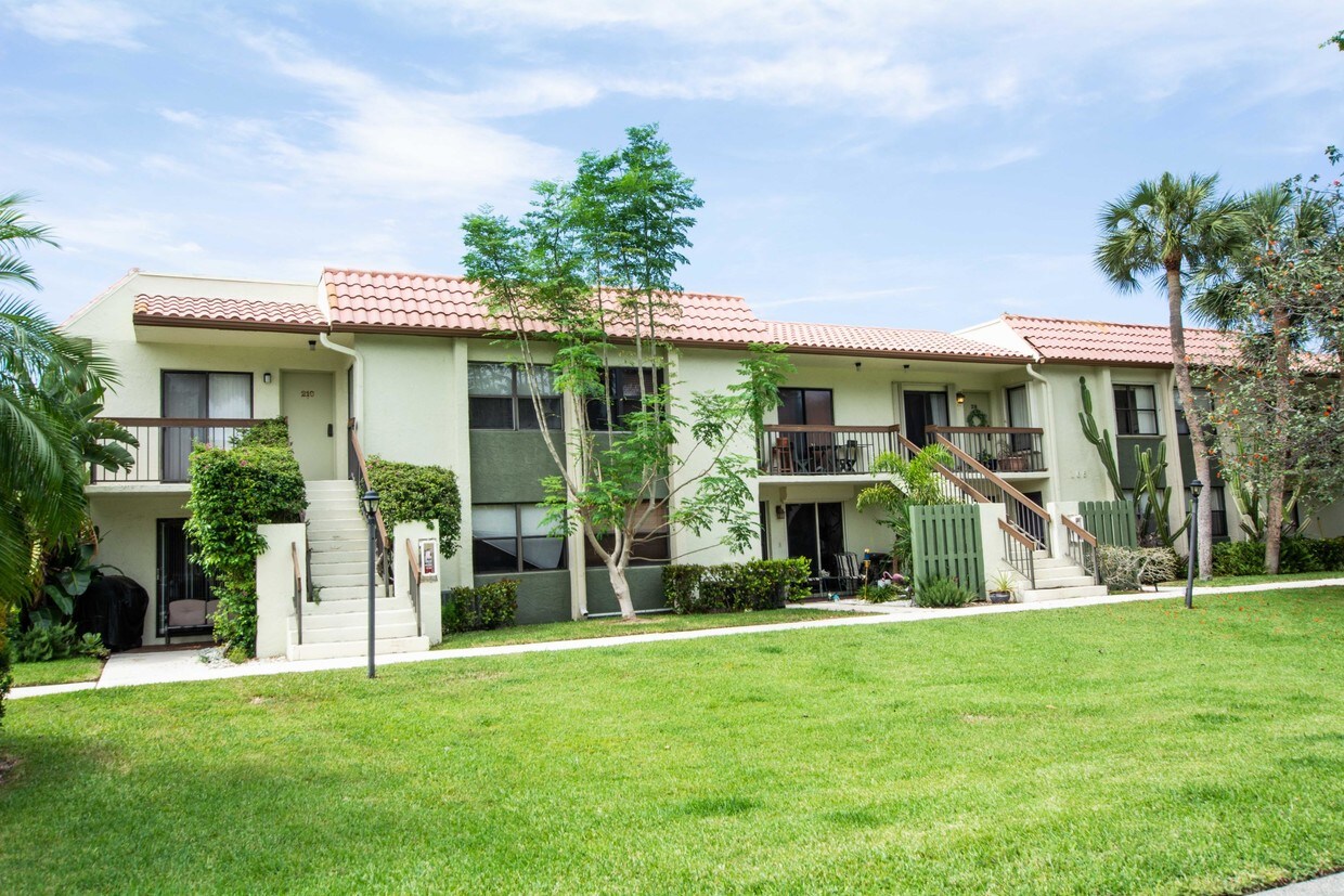 105 Tropic Isle Drive 25d - 105  Tropic Isle Drive 25d