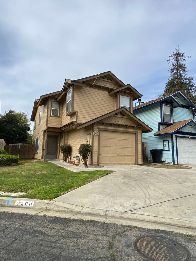 Foto del edificio - Charming 3 Bed/2.5 Bath on Packwood coming...
