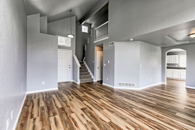 Foto del edificio - 438 Heritage Ln