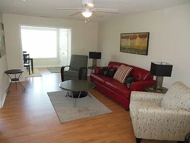 Foto del edificio - 3710 Pardue Woods Pl
