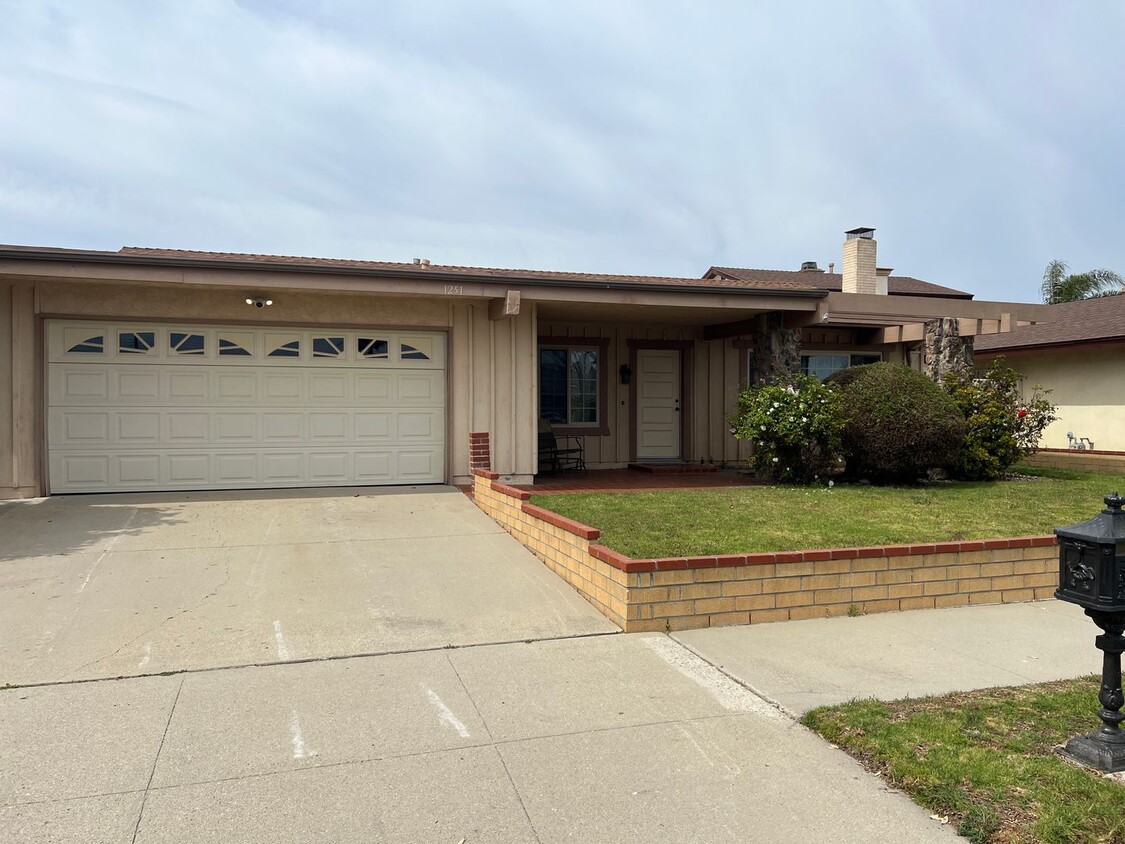 Primary Photo - North Oxnard Single Family Home