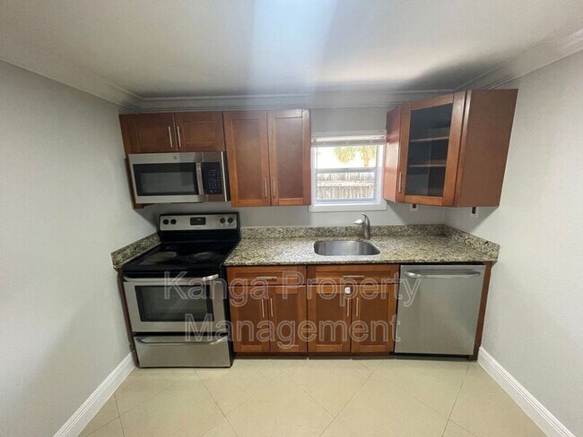 Foto del edificio - 812 W Lakewood Rd
