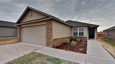 Building Photo - 11744 NW 99th Ter