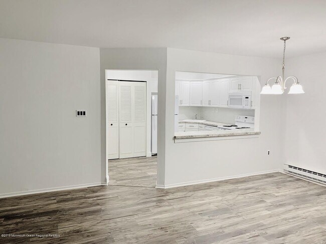 Foto del edificio - 31 Lexington Ct