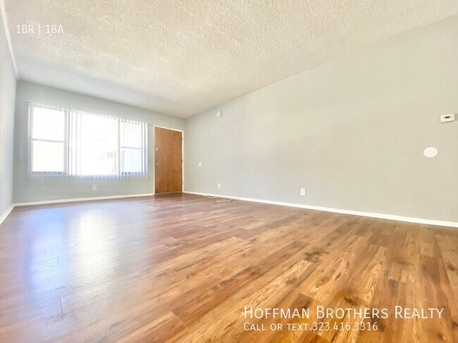 Foto del edificio - 3956 Stevely Ave