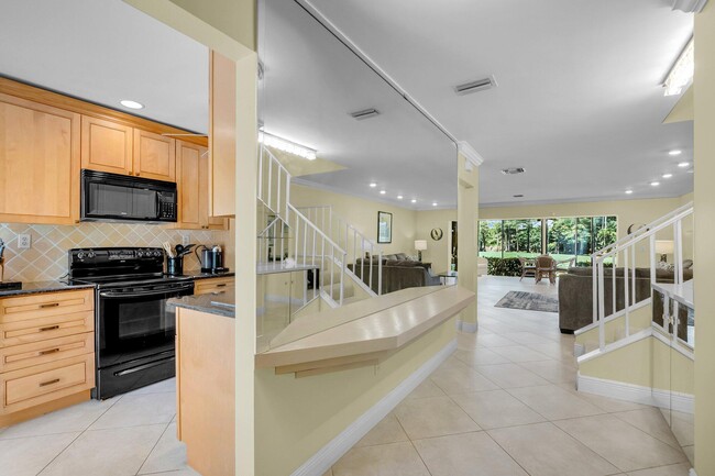 Building Photo - 21207 Lago Cir