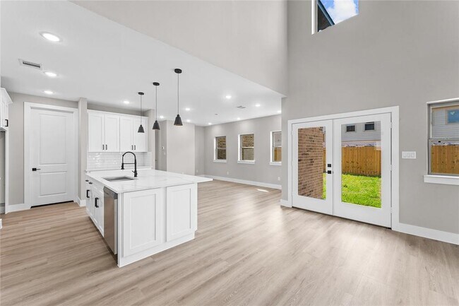 Building Photo - 2607 Martinas Ct