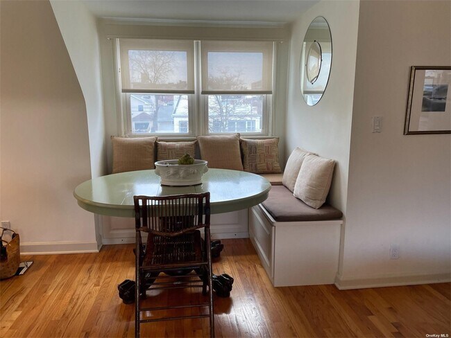 Foto del edificio - 415 E Olive St